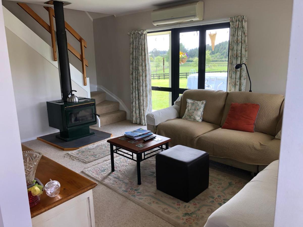 Hunua Ranges Bed & Breakfast エクステリア 写真